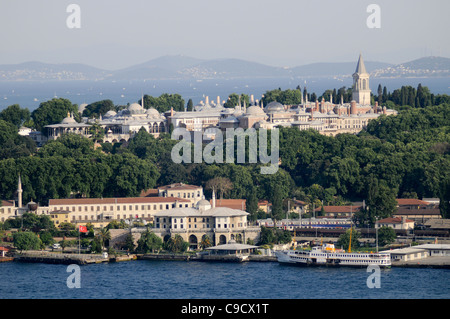 Topkapi Palace, Istanbul. Panoramic view from Galata Tower. In front, the Golden Horn and in the back, the Bosphorus Strait. Stock Photo