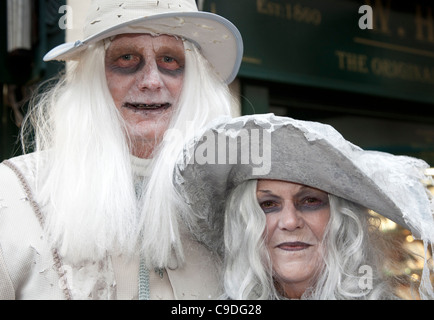 Two Goths in white at the Whitby Goth Festival, North Yorkshire Stock Photo