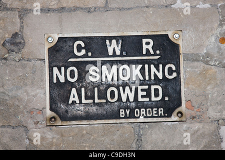 GWR cast iron plaque on the wall, 'No Smoking Allowed' Stock Photo