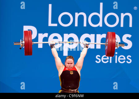 Yvonne KRANZ of Germany Competing in the Group B, Women's +75kg, London Prepares Weightlifting International Invitational, 10–11 Dec 11, ExCel, London, UK. Stock Photo