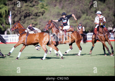 Grand Final of 70th Argentina Pato Open. Pato, also known as Horseball is Argentina national sport.  La Guarida team (16 points) versus Los Mochitos (14). Dec 18, 2011 in Buenos Aires, Argentina Stock Photo