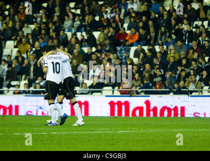 22/12//2011. Valencia, Spain  Copa del Rey, Football - Spain - Valencia CF vs. Cadiz CF - 16th finals ---------  VAlencia CF players celebrating a goal Stock Photo