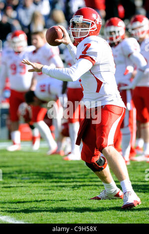 Jan. 2, 2012 - Dallas, Texas, United States of America - Houston Cougars quarterback Case Keenum (7) warms up prior to kick off as the #19 Houston Cougars face-off against #22 Penn State Nittany Lions at the Cotton Bowl in the 2012 TicketCity Bowl in Dallas, Texas.  The Cougars lead the Nittany Lion Stock Photo