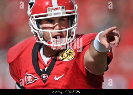 Georgia Bulldogs Aaron Murray (11) in action during a game against the ...