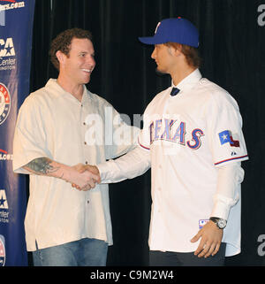 Josh hamilton hi-res stock photography and images - Page 3 - Alamy