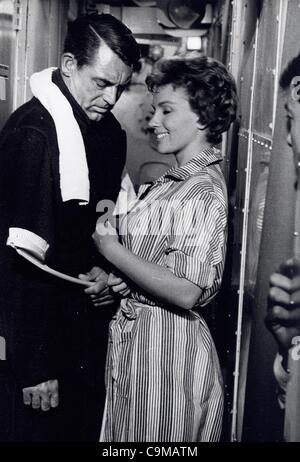 OPERATION PETTICOAT, Cary Grant, Joan O'Brien, 1959 Stock Photo - Alamy