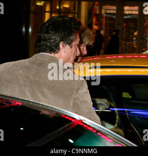 July 14, 2004 - New York, New York, U.S. - K38344RM.PRINCE'S MSG CONCERT AFTER-PARTY AT B.B.B.KINGS , NEW YORK New York 07/14/2004.  /    SEAN PENN(Credit Image: © Rick Mackler/Globe Photos/ZUMAPRESS.com) Stock Photo