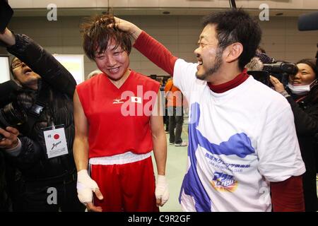 Shizuyo Yamasaki,  February 11, 2012 - Boxing :  All Japan Women's Boxing Championships, Middle Weight Class Final  at Naka-ku Sport Center, Hiroshima, Japan.  (Photo by Daiju Kitamura/AFLO SPORT) [1045] Stock Photo