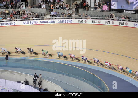 17/2/12  UCI Track Cycling World Cup at  London Olympic Velodrome Points Race of the Mens Omnium Competition Stock Photo