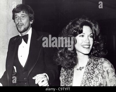 BARBI BENTON with Andrew Prine at the Thalians ball in Hollywood.Supplied by   Photos, inc.(Credit Image: Â© Supplied By Globe Photos, Inc/Globe Photos/ZUMAPRESS.com) Stock Photo