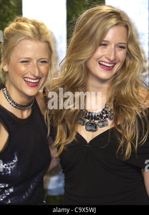 Mamie Gummer (L) and Grace Gummer 2012 Vanity Fair Oscar Party at