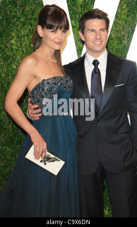 KATIE HOLMES & TOM CRUISE 2012 VANITY FAIR OSCAR PARTY LOS ANGELES CALIFORNIA USA 26 February 2012 Stock Photo