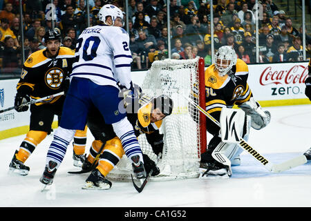 Toronto Maple Leafs Center David Kampf 64 Celebrates With Right Wing William Nylander 88