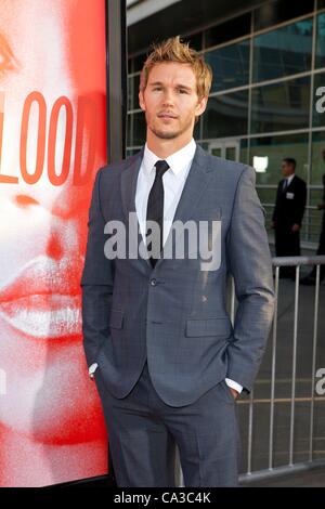Ryan Kwanten at arrivals for TRUE BLOOD Season 5 Premiere, Cinerama Dome at The Arclight Hollywood, Los Angeles, CA May 30, 2012. Photo By: Emiley Schweich/Everett Collection Stock Photo