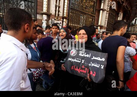 May 31, 2012 - Cairo, Cairo, Egypt - Egyptian Protester holds slogans during a protest against candidate Ahmed Shafiq, at Tahrir Square in Cairo May 31, 2012. The prospect of Shafiq succeeding Hosni Mubarak as president of Egypt is a nightmare for revolutionaries and Islamists, but a security blanke Stock Photo