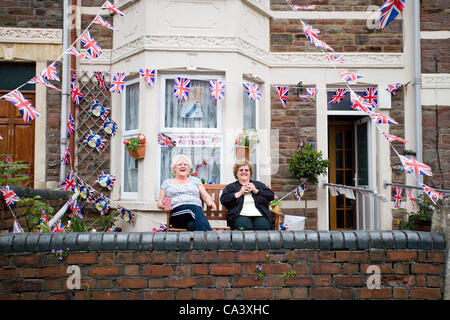 Two local residents ready for fortrhcoming Jubilee street party, Bristol. Stock Photo
