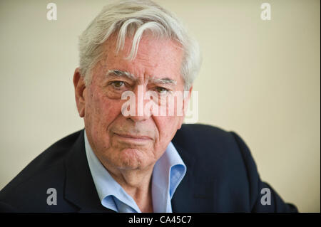 Mario Vargas Llosa, Peruvian novelist & Nobel Laureate, at The Telegraph Hay Festival 2012, Hay-on-Wye, Powys, Wales, UK Stock Photo