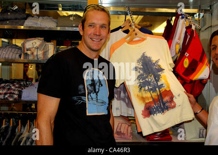 June 1, 2012 - Hollywood, California, U.S. - I15509CHW .US Men's National Water Polo Team Meet & Greet Hosted By Katin USA  .Ron Robinson/Fred Segal, Los Angeles, CA  .06/02/2012.JEFF POWERS . 2012(Credit Image: Â© Clinton Wallace/Globe Photos/ZUMAPRESS.com) Stock Photo