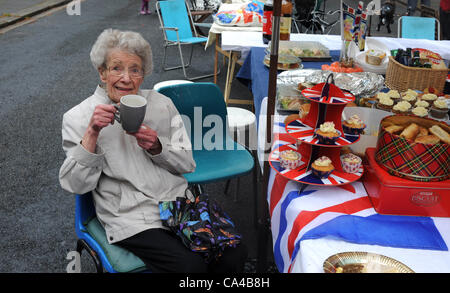 Brighton UK 5 June 2012 -Residents of Hartington Terrace Brighton at their Queens Diamond Jubilee Street Party today Stock Photo
