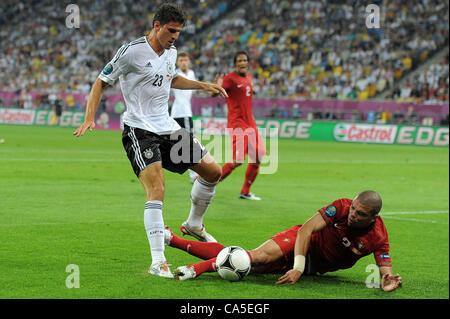 Mario Gomez (GER), Pepe (POR), JUNE 9, 2012 - Football / Soccer : UEFA EURO 2012 Group B match between Germany 1-0 Portugal at Arena Lviv in Lviv, Ukraine. (Photo by aicfoto/AFLO) Stock Photo