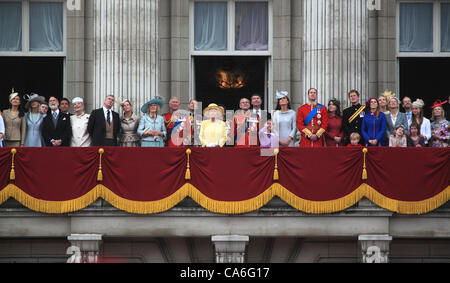 Queen Elizabeth II Prince Philip and Royal Family watch Fly Past from the Balcony of Buckingham Palace,  Trooping of the Colour Ceremony  June 2012 Stock Photo