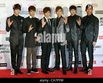 2pm music hi-res stock photography and images - Alamy