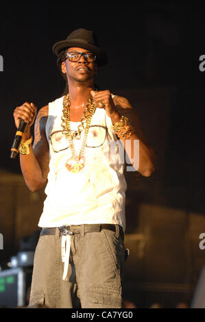 June 20, 2012 - Raleigh, North Carolina, U.S. - Rap artist 2CHAINZ performing at the Time Warner Cable Music Pavilion located in Raleigh as part of the Club Paradise Tour (Credit Image: © Tina Fultz/ZUMAPRESS.com) Stock Photo