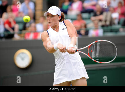 SAMANTHA STOSUR AUSTRALIA THE ALL ENGLAND TENNIS CLUB WIMBLEDON LONDON ENGLAND 27 June 2012 Stock Photo