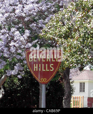 May 08, 2004; Los Angeles, CA, USA; The Beverly Hills sign. Stock Photo