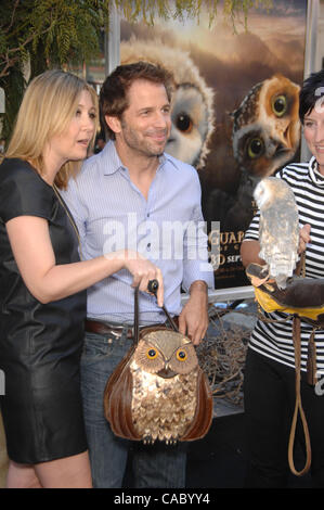 Sept. 19, 2010 - Hollywood, California, U.S. - Deborah Snyder and Zack Snyder during the premiere of the new movie from Warner Bros. Pictures LEGEND OF THE GUARDIANS: THE OWLS OF GA'HOOLE, held at Grauman's Chinese Theatre, on September 19, 2010, in Los Angeles.. 2010......K65946MGE(Credit Image: Â© Stock Photo