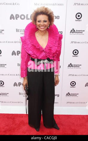 June 14, 2010 - New York, New York, U.S. - Actress LESLIE UGGAMS attends the Apollo Theater's Spring 2010 Benefit Concert and Awards Ceremony held at the Apollo Theater. (Credit Image: © Nancy Kaszerman/ZUMApress.com) Stock Photo