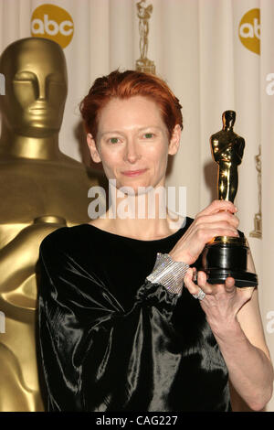 Feb 24, 2008 - Los Angeles, California, USA - Winner for 'Best Supporting Actress' TILDA SWINTON at the 80th Annual Academy Awards held at the Kodak Theater in Hollywood.  (Credit Image: © Paul Fenton/ZUMA Press) Stock Photo