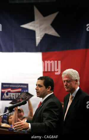 Feb 15, 2008 - Tyler, Texas, USA - Former President BILL CLINTON is introducedby HENRY CUELLAR(D) San Antonio Tx, to a full house at Tyler Junior College's Apache room durinmg his campaign stop in support of his wife Sen. Hillary Rodham Clinton.  (Credit Image: © Jaime R. Carrero) RESTRICTIONS: Texa Stock Photo