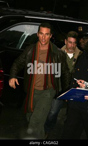 Feb. 5, 2008 - New York, New York, U.S. - GUESTS OUTSIDE MTV STUDIOS FOR TRL.TIMES SQUARE      02-05-2008.       2008.MATTHEW McCONAUGHEY.K56222RM(Credit Image: Â© Rick Mackler/Globe Photos/ZUMAPRESS.com) Stock Photo