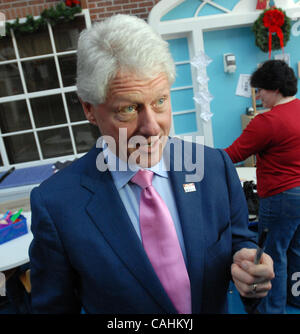 Dec. 8, 2007 - Charleston, South Carolina, USA - Former President BILL CLINTON tours the MUSC Childrens spending time with patients at the hospital after he hosted a healthcare roundtable speaking with hospital admistrative personal and medical doctors at the MUSC Childrens Hospital.  Former Preside Stock Photo