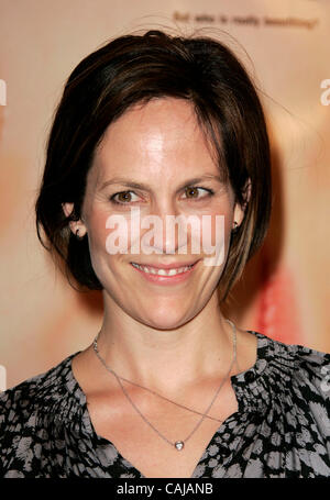 LOS ANGELES - JAN 8: Annabeth Gish at the Gillian Anderson Star