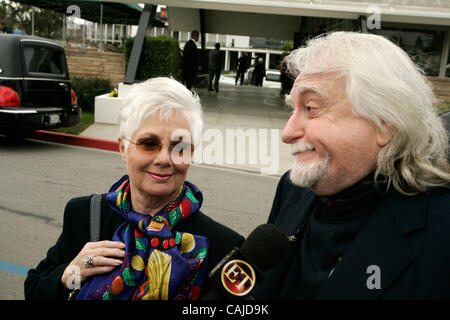 Jan 23, 2008 - Los Angeles, CA, USA -   SHIRLEY JONES and MARTY INGELS arrive at the funeral for Suzanne Pleshette who passed away January 20, 2008 at her home. The service was held at Hillside Memorial Park and Mortuary.  Photo by Jonathan Alcorn/ZUMA Press. © Copyright 2008 by Jonathan Alcorn Stock Photo