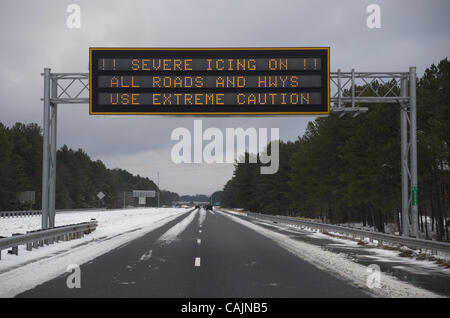 Jan. 11, 2011 - Atlanta, GA, USA - Electronic signs over Georgia interstates warn motorists to postpone all road travel due to unusually large snow and ice storms, making  road travel extremely dangerous. (Credit Image: © Robin Nelson/ZUMAPRESS.com) Stock Photo