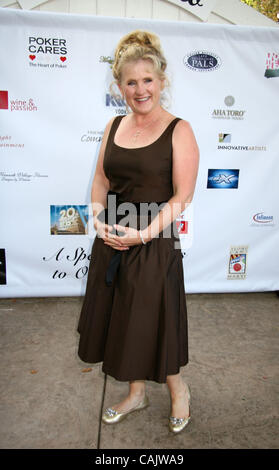 Sep 29, 2007 - Northridge, CA, USA - NANCY CARTWRIGHT arriving at the Monte Carlo Night of poker to benefit Devonshire PALS Youth Center for at-risk children. (Credit Image: © Camilla Zenz/ZUMA Press) Stock Photo