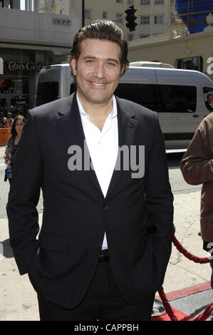 Craig Bierko at "The Three Stooges The Movie" World Premiere held at the Grauman's Chinese