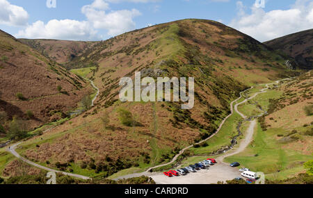 13th April 2012, Visitors making the most of the sunshine towards the end of the Easter week in Carding Mill Valley, Church Stretton, Shropshire. Credit Line : © itdarbs / Alamy Live News Stock Photo