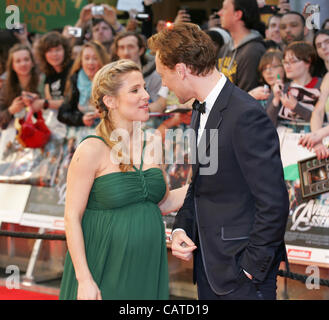 Elsa Pataky & Tom Hiddleston attend the Avengers Assemble - UK film premiere at the Vue Westfield, Westfield Shopping Centre Stock Photo