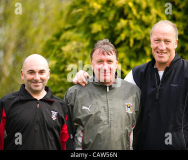 20.04.2012 Solihull, England. Former Coventry City Players play a round of golf at the Nailcote Hall Par 3 course before their 25 year FA Cup Celebrations. Micky Gynn, Paul Culpinand Steve Ogrizovic in action at the Nailcote Hall golf course. Stock Photo