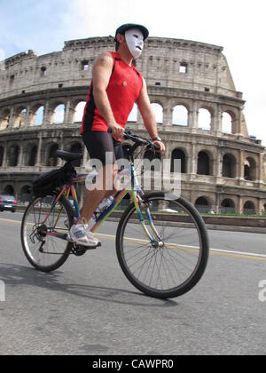 Rome, Italy. 28 April, 2012. Salvaciclisti bike protest for improved safety for riders on Via dei Fori Imperiali Street by Colosseum in Rome, Italy Stock Photo