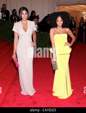 Rachel Roy, Solange Knowles at arrivals for Schiaparelli and Prada: Impossible Conversations - Metropolitan Museum of Art's 2012 Costume Institute Gala Benefit - Schiaparelli and Prada: Impossible Conversations - Part 8, Metropolitan Museum of Art, New York, NY May 7, 2012. Photo By: Andres Otero/Ev Stock Photo