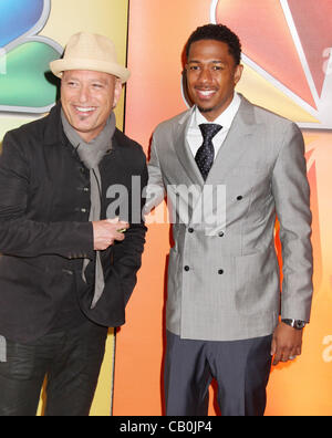 May 14, 2012 - New York, New York, U.S. - HOWIE MANDEL and NICK CANNON attend the 2012 NBC Upfront Presentation held at Radio City Music Hall. (Credit Image: © Nancy Kaszerman/ZUMAPRESS.com) Stock Photo