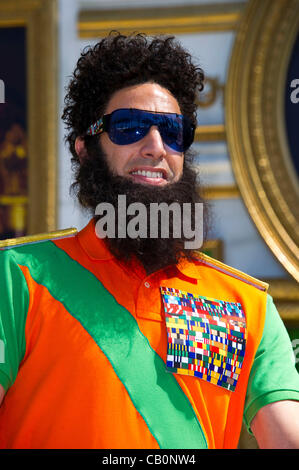 Actor Sacha Baron Cohen dressed in character as 'The Dictator' at photocall for film 'The Dictator' at 65th Cannes Film Festival 2012. Wed 16/May/2012, Carlton Hotel, Cannes, France Stock Photo