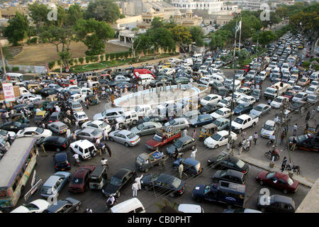 A view of traffic jam at Fawara roundabout in Karachi on Wednesday, May 16, 2012. Stock Photo