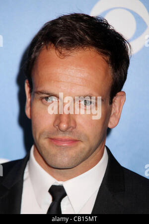 May 16, 2012 - New York, New York, U.S. - Actor JONNY LEE MILLER attends the CBS 2012 Upfront held at Lincoln Center. (Credit Image: © Nancy Kaszerman/ZUMAPRESS.com) Stock Photo