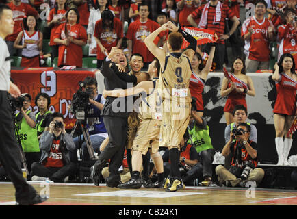 Golden Kings team group (Ryukyu Golden Kings), MAY 20, 2012 - Basketball : bj-league 2011-2012 Season Playoff Finals, Final Match between Hamamatsu Higashimikawa Phoenix 73-89 Ryukyu Golden Kings at Ariake Coliseum, Tokyo, Japan. (Photo by Atsushi Tomura/AFLO SPORT/bj-league) Stock Photo